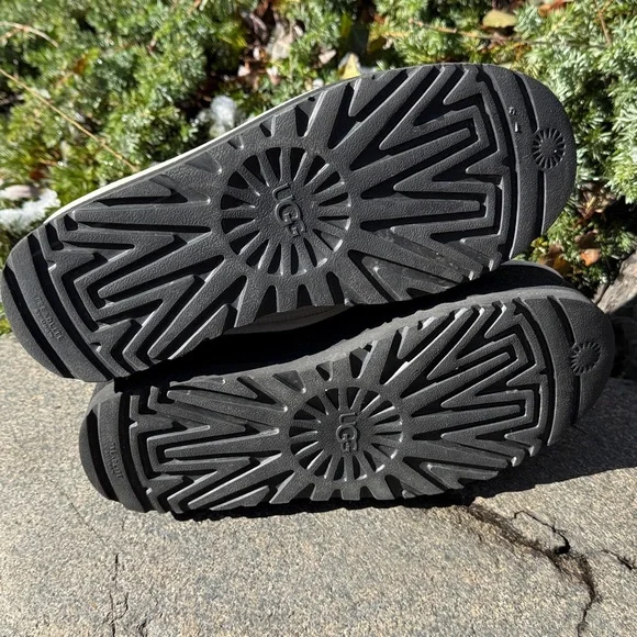 UGG NEUMEL PLATFORM WHITE CHELSEA BOOT - 9 - NIB ! 🥶❄️ - Picture 12 of 14